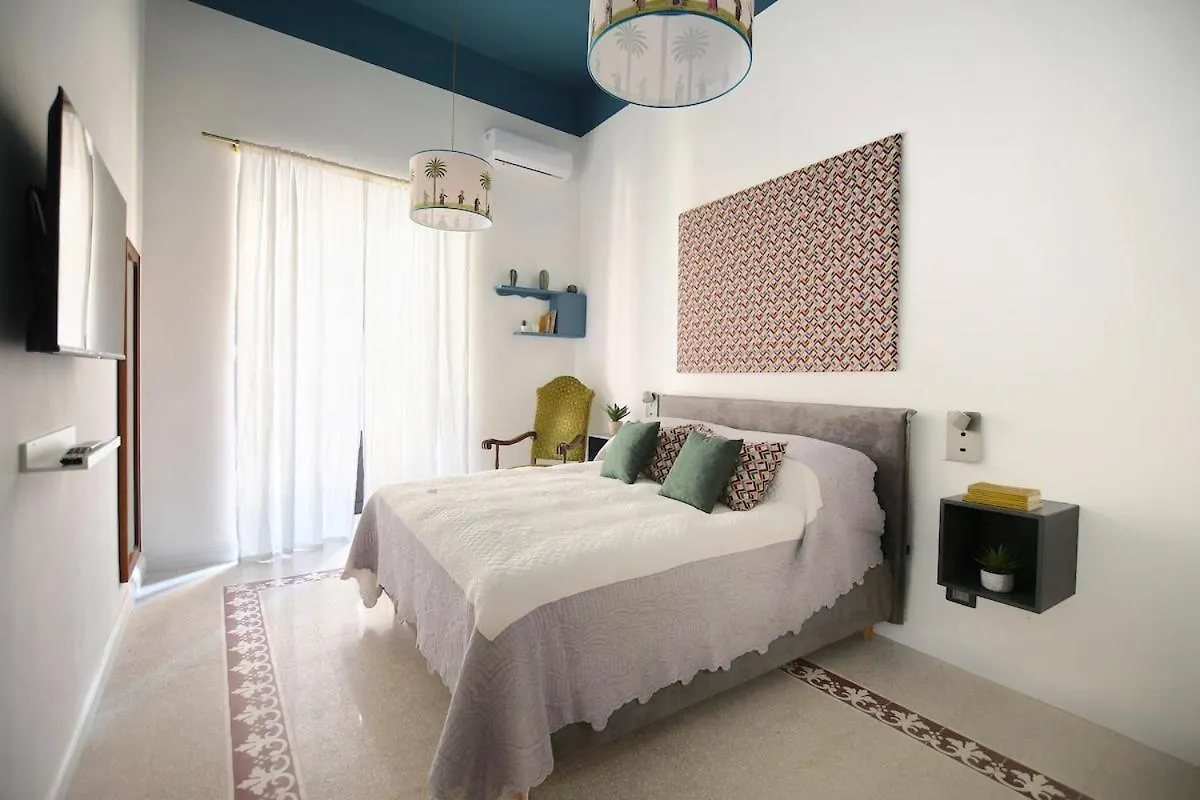 Iflat Un Balcone In Cattedrale Apartment Palermo