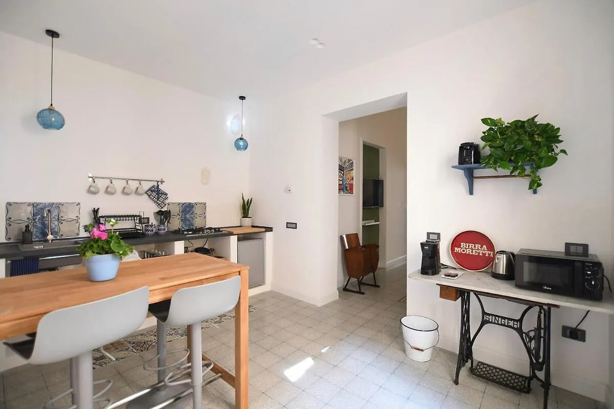 Iflat Un Balcone In Cattedrale Apartment Palermo