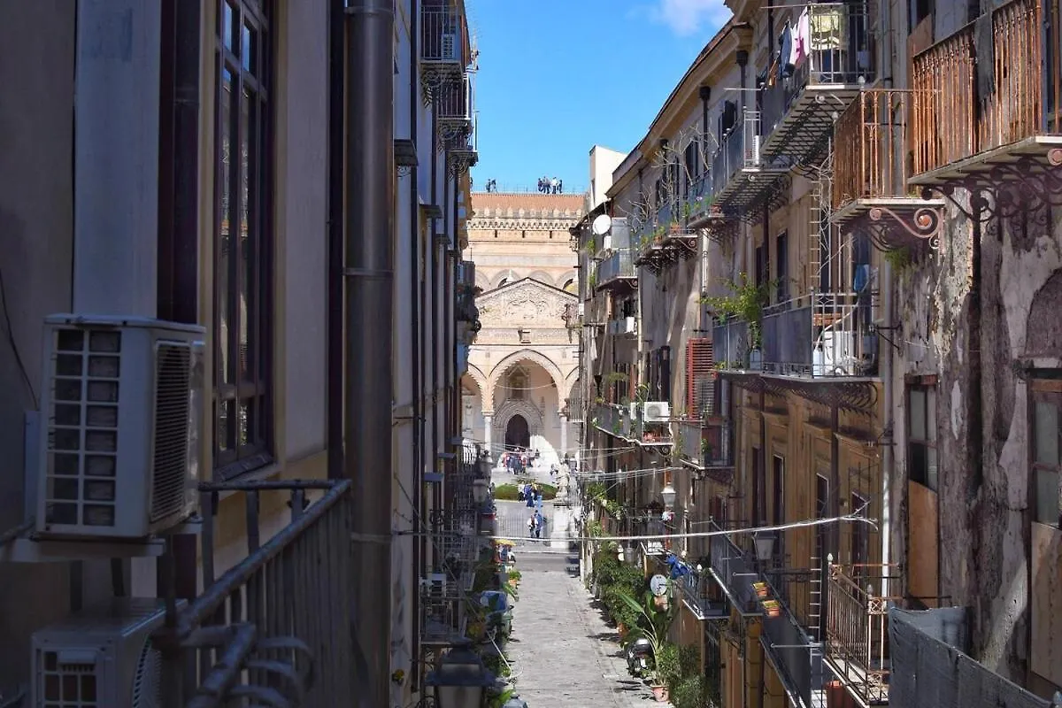 Iflat Un Balcone In Cattedrale Apartment Palermo